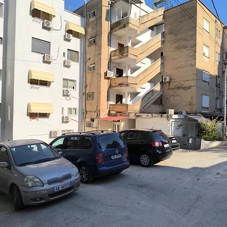 Marina * Sarandë